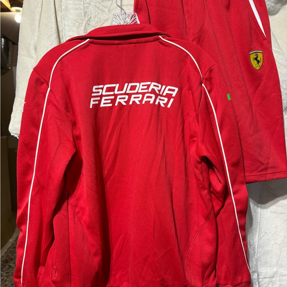 Scuderia Ferrari Kids Red Hoodie 3 piece set 
Track jacket, pants, & shirt